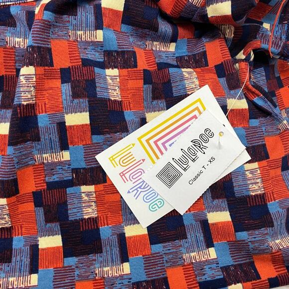 LuLaRoe Classic T T-Shirt Size XS Scoop Neck Shirt NWT NEW Tee Shirt Patriotic - Picture 8 of 8